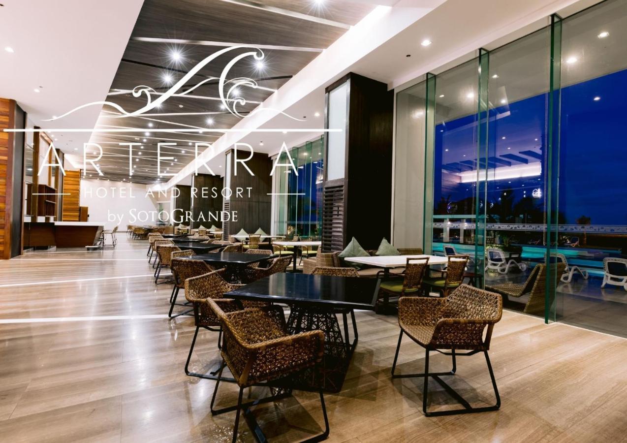 Arterra Hotel And Resort Lapu-Lapu City Exterior photo